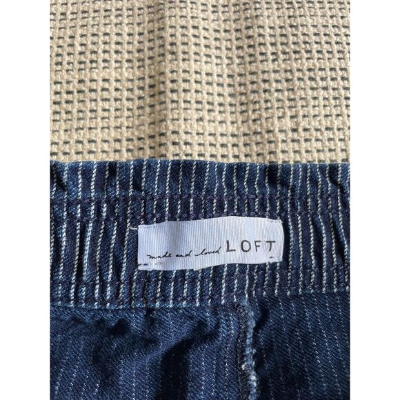 LOFT Womens Pinstripe Drawstring Shorts Blue White Medium Casual Summer Resort - Picture 4 of 6